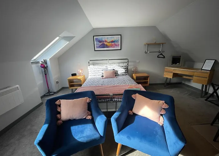 Riverside Apartments