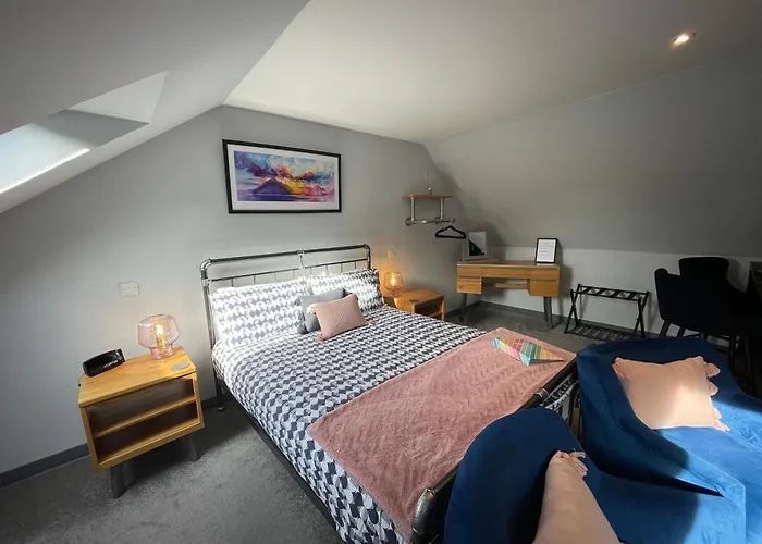 Riverside Apartments