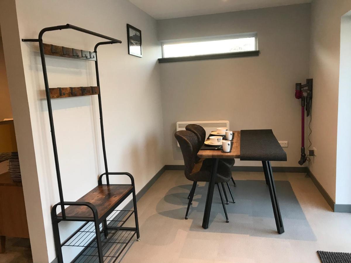 Riverside Apartment *